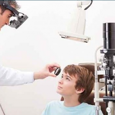 استخدام متخصص بینایی استخدام اپتومتریست
